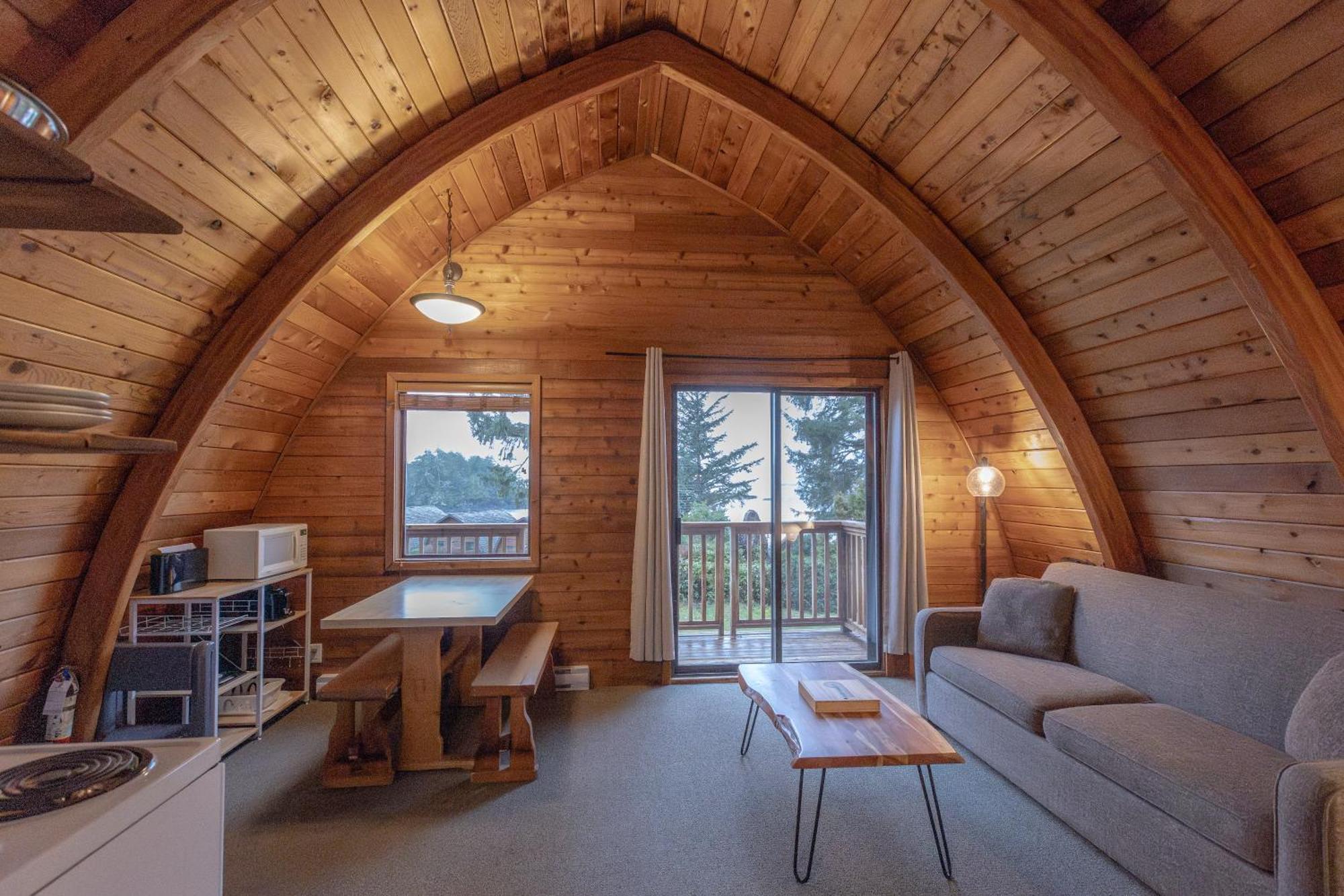 Ocean Village Resort Tofino Exterior photo