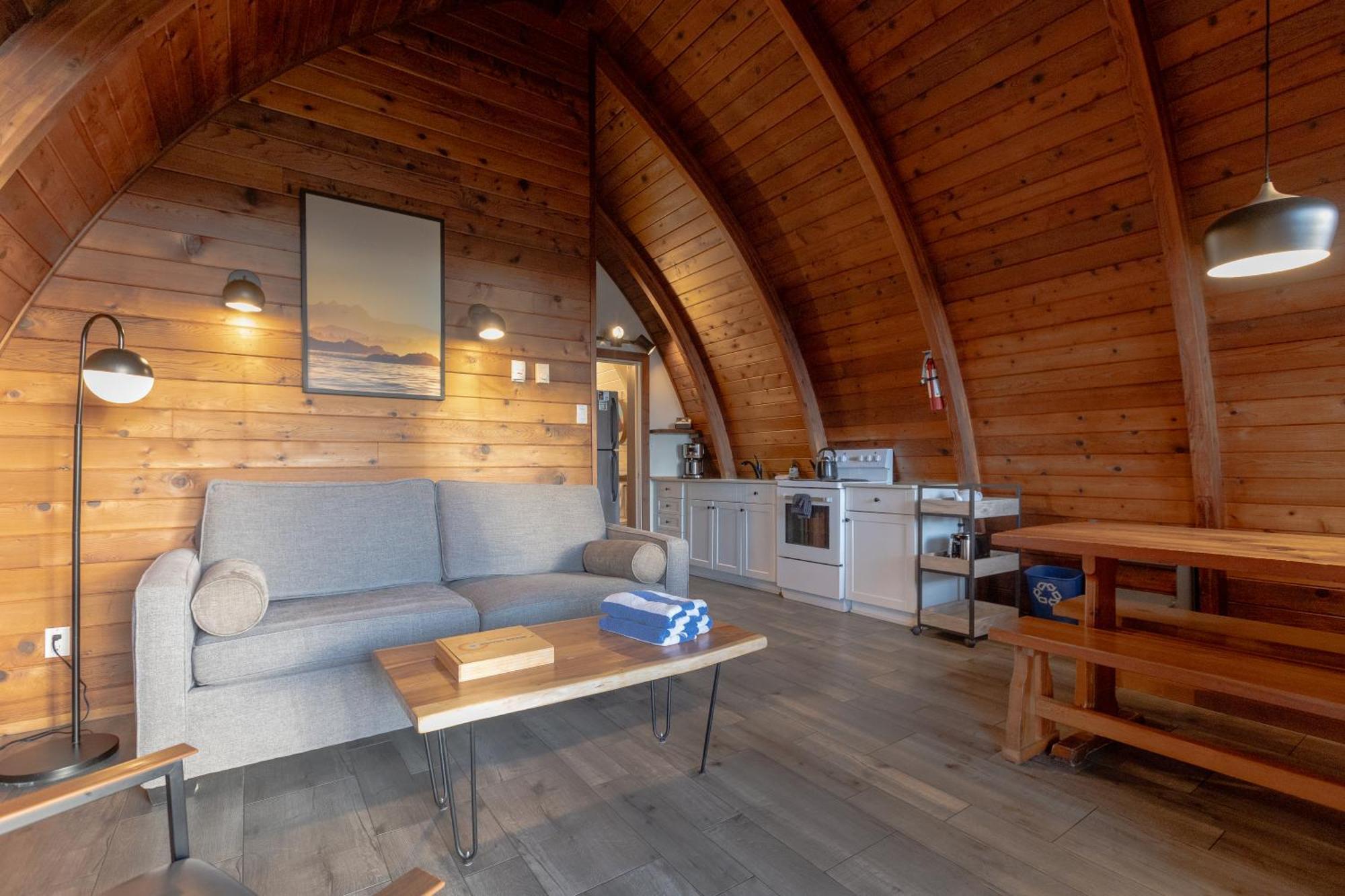 Ocean Village Resort Tofino Exterior photo